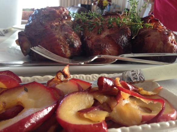 Roast Eisbein and baked apples